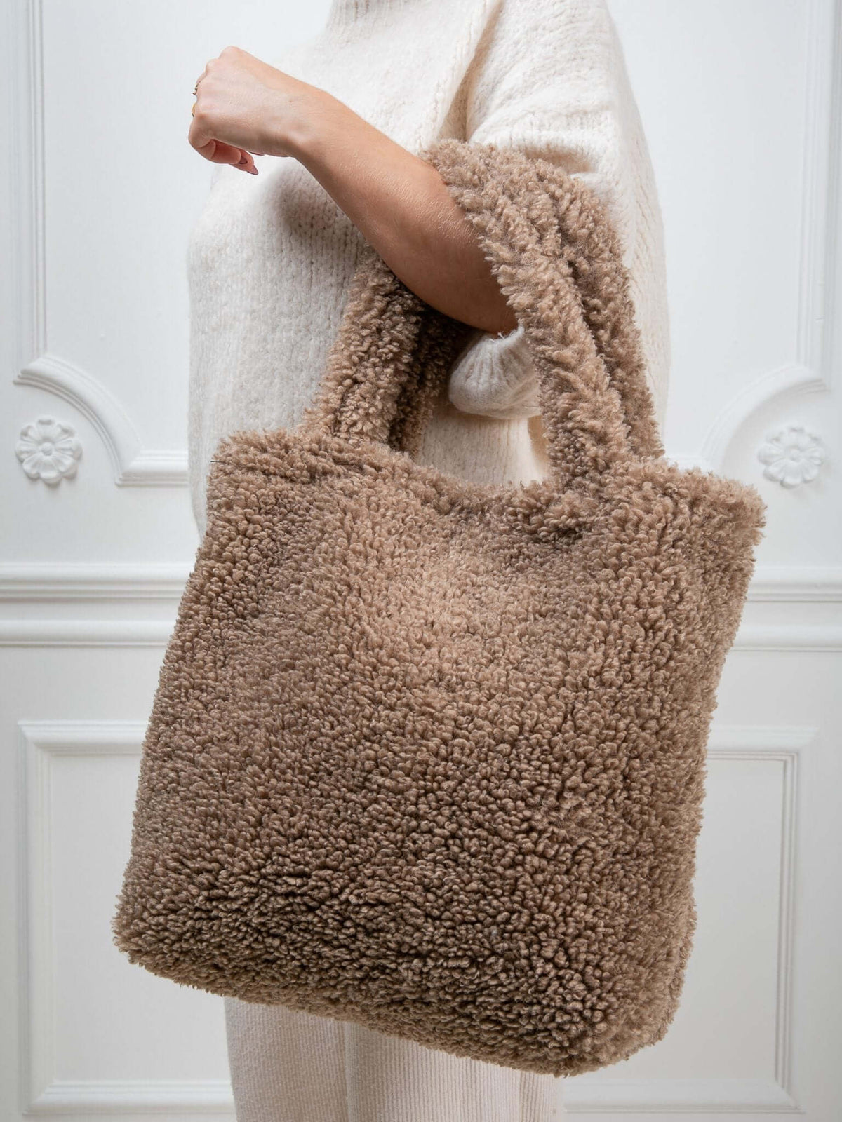 Tasche mit Teddyfell "Mouton" in Taupe