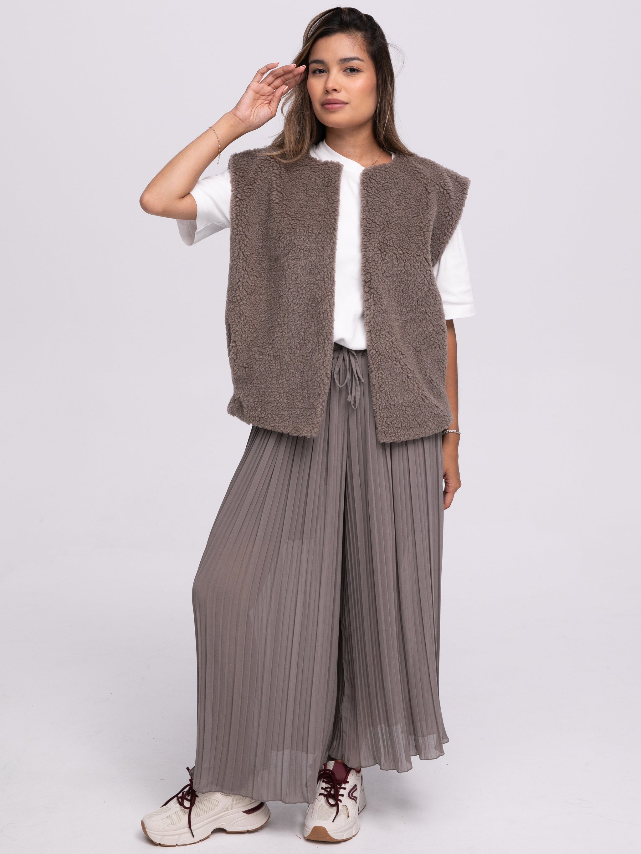 Plisseehose "Liliane" in Taupe