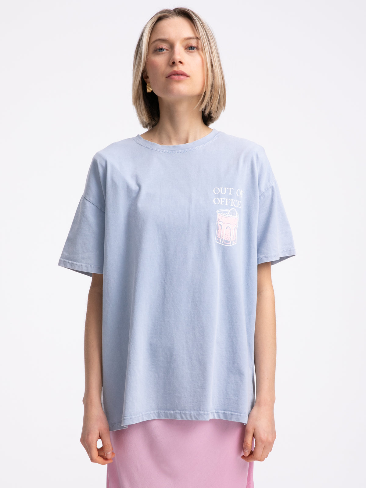 T-Shirt "OOO" in Blau