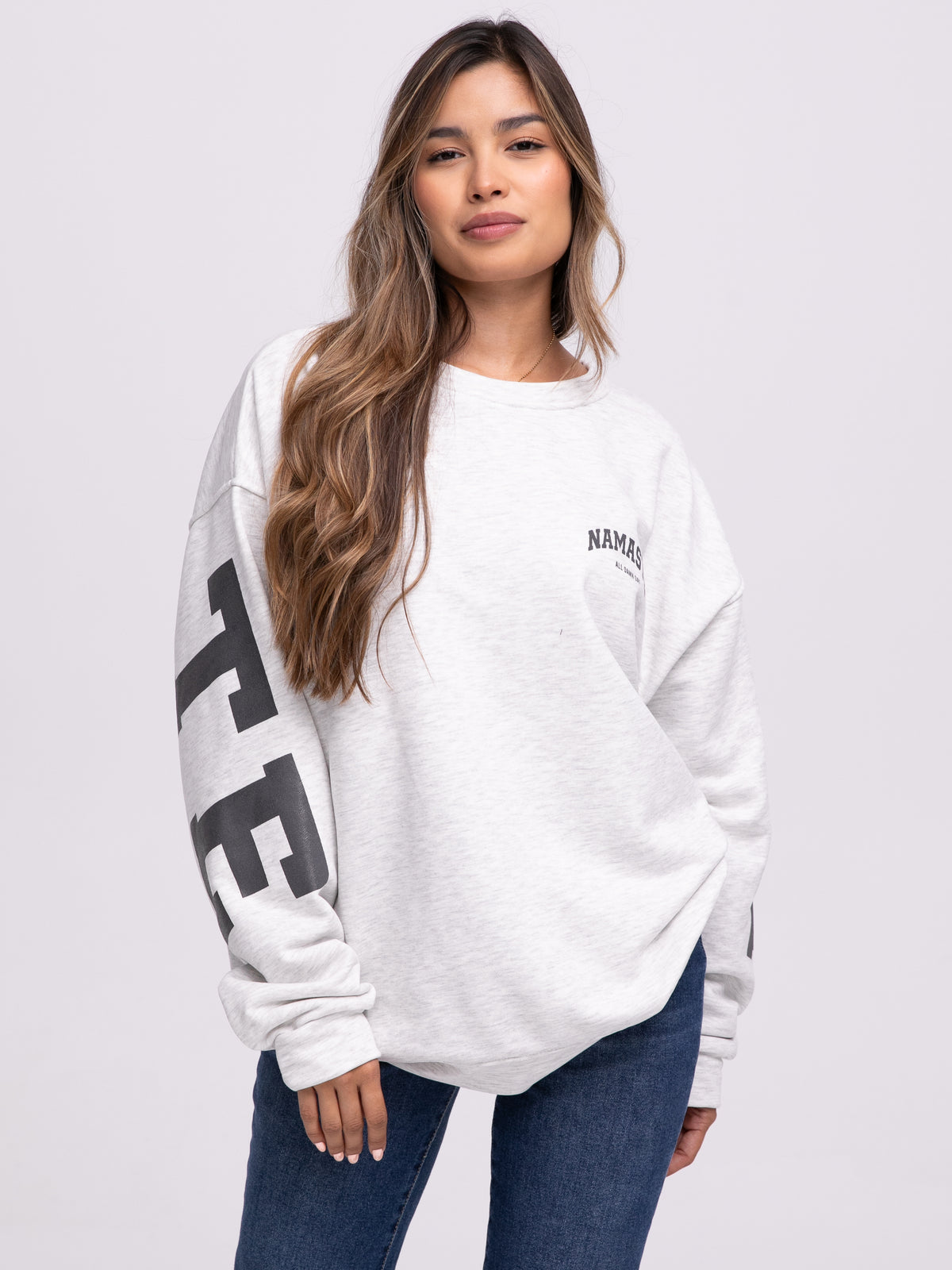 Sweater "Namaste" in Grau