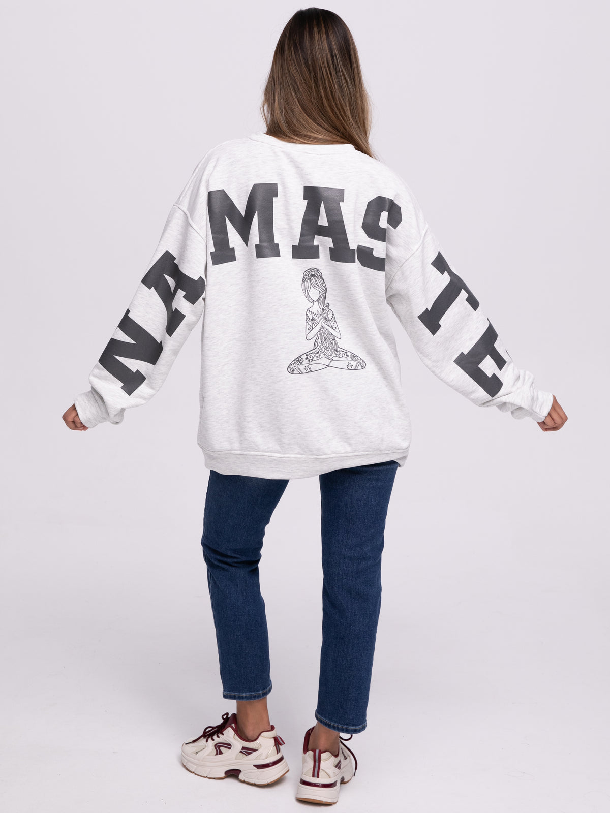 Sweater "Namaste" in Grau
