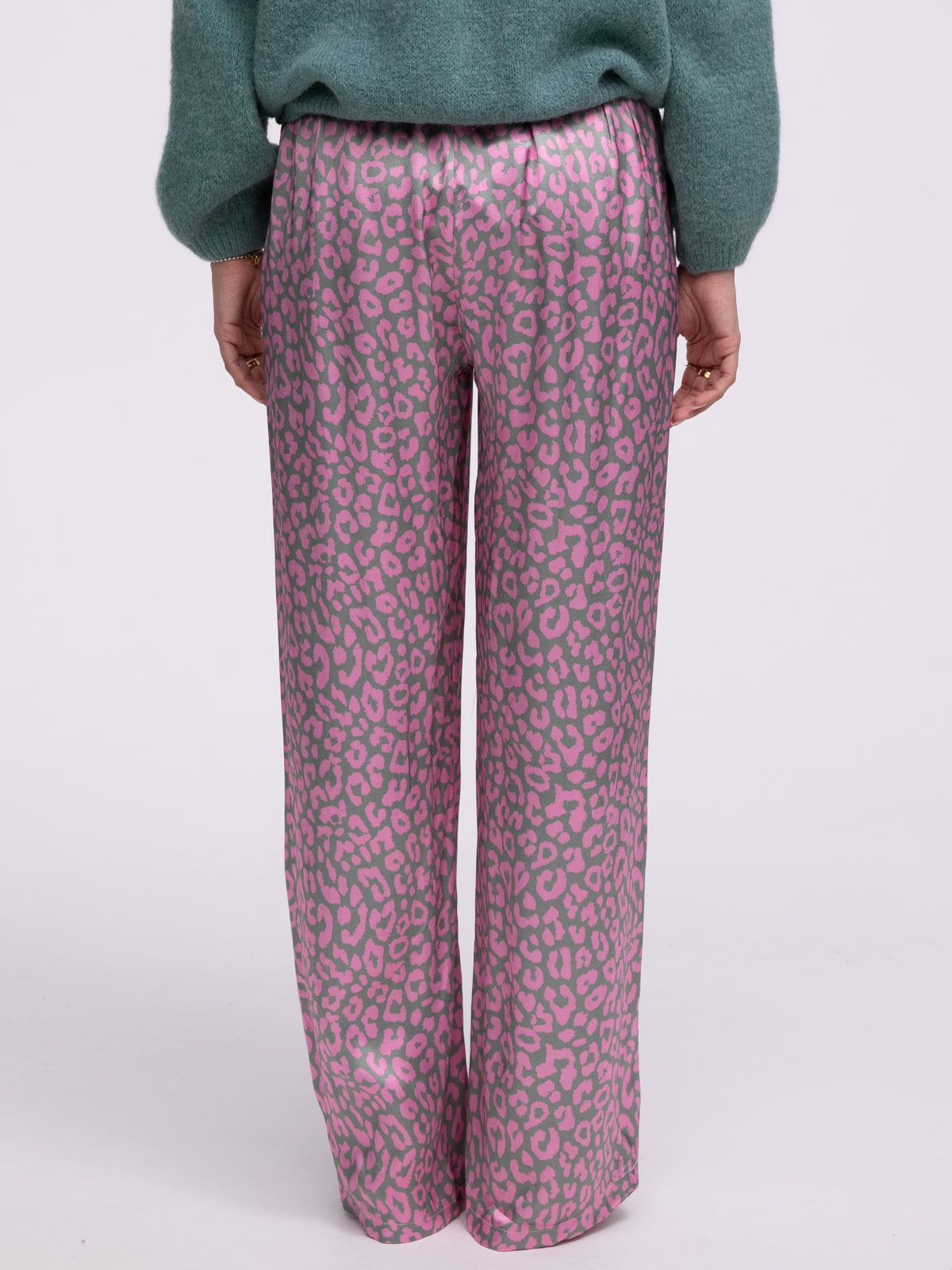 Satinhose „Sydney“ in Leo Rosa/Grün