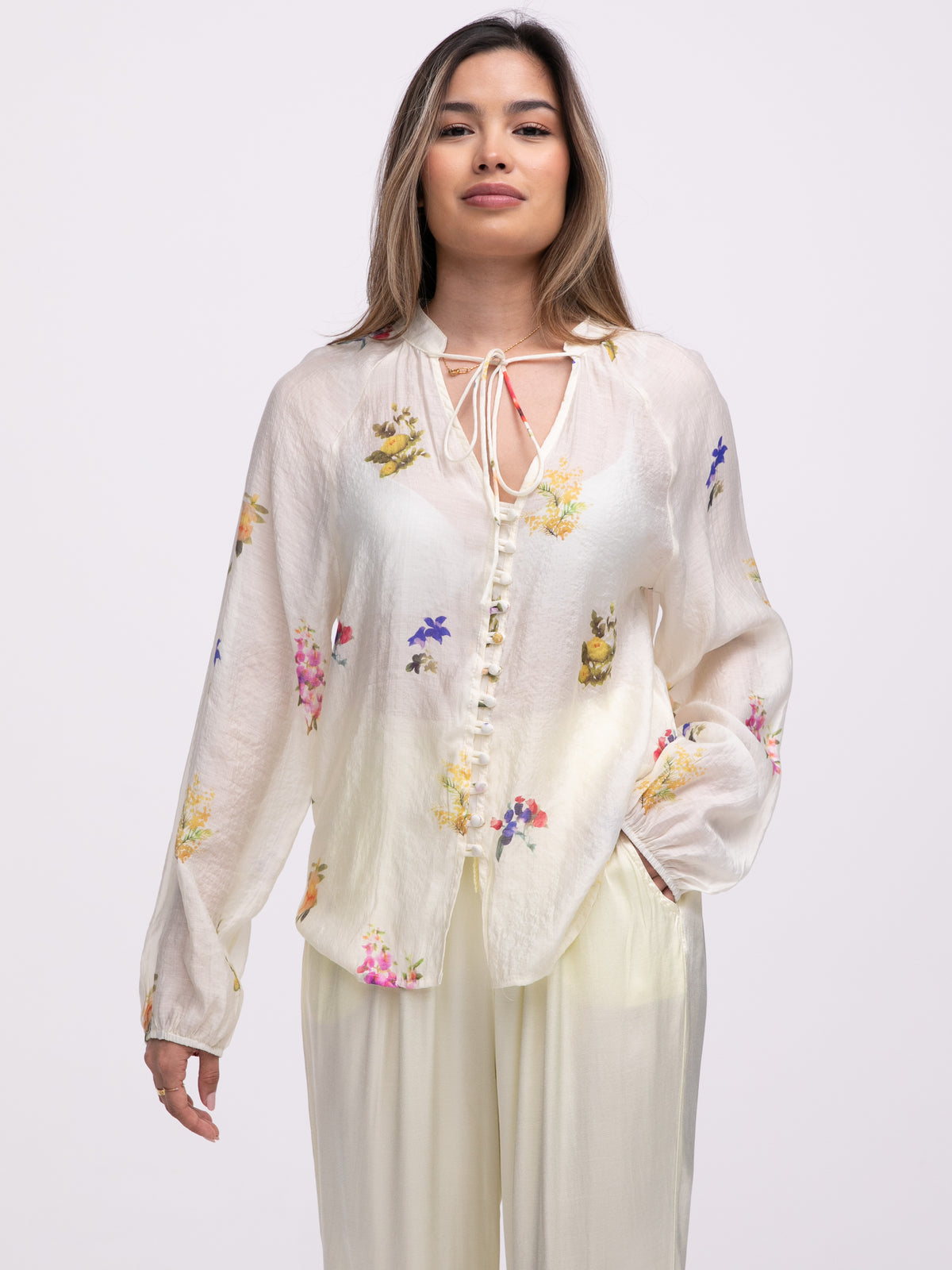 Bluse "Airy" in Creme