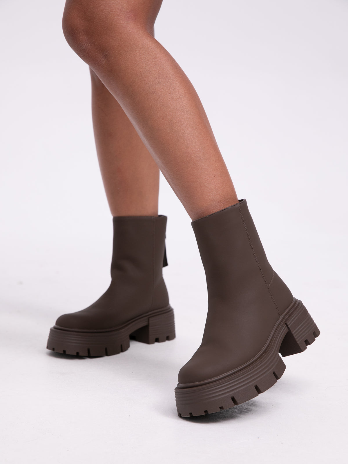 Boots "Nala" in Braun
