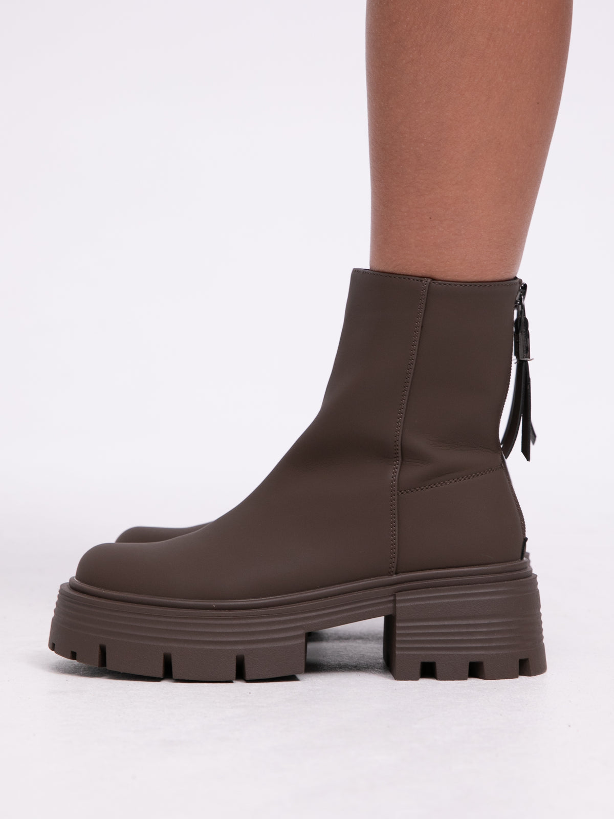 Boots "Nala" in Braun