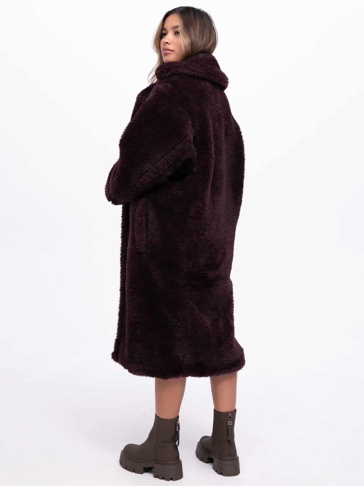 Teddymantel "Dilara" in Aubergine