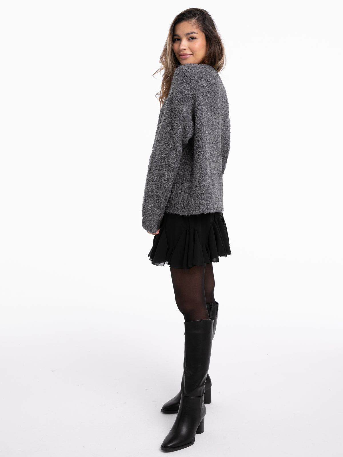 Bouclé-Strickjacke "Khlea" in Grau