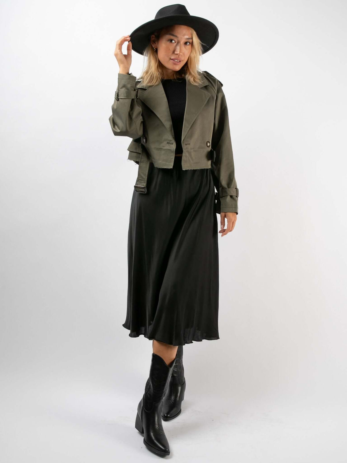 Cropped Trenchcoat "Shorty" in Khaki