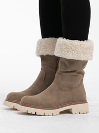 Boots mit Fell "Tana" in Hazelnut