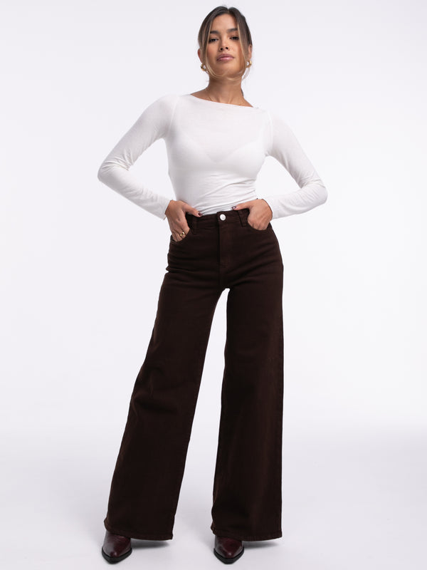Wide Leg Jeans in Braun