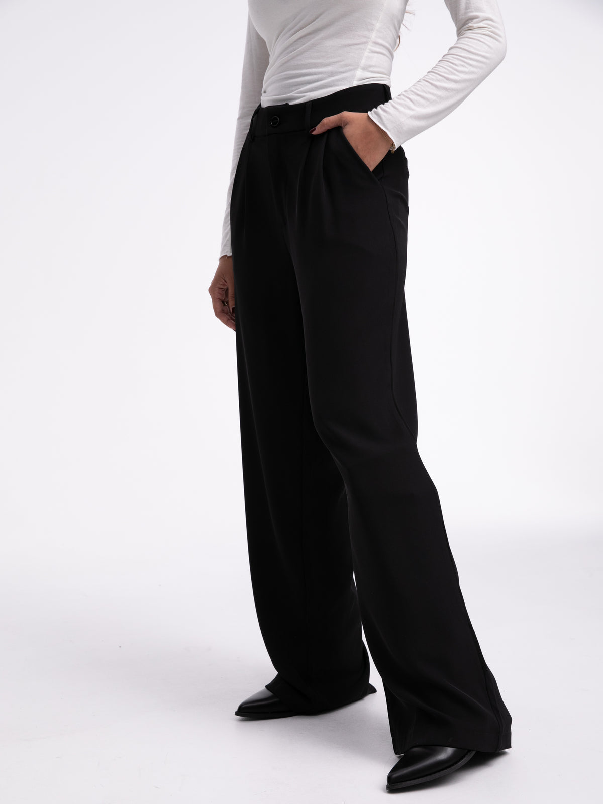 Stoffhose "Kyra" in Schwarz