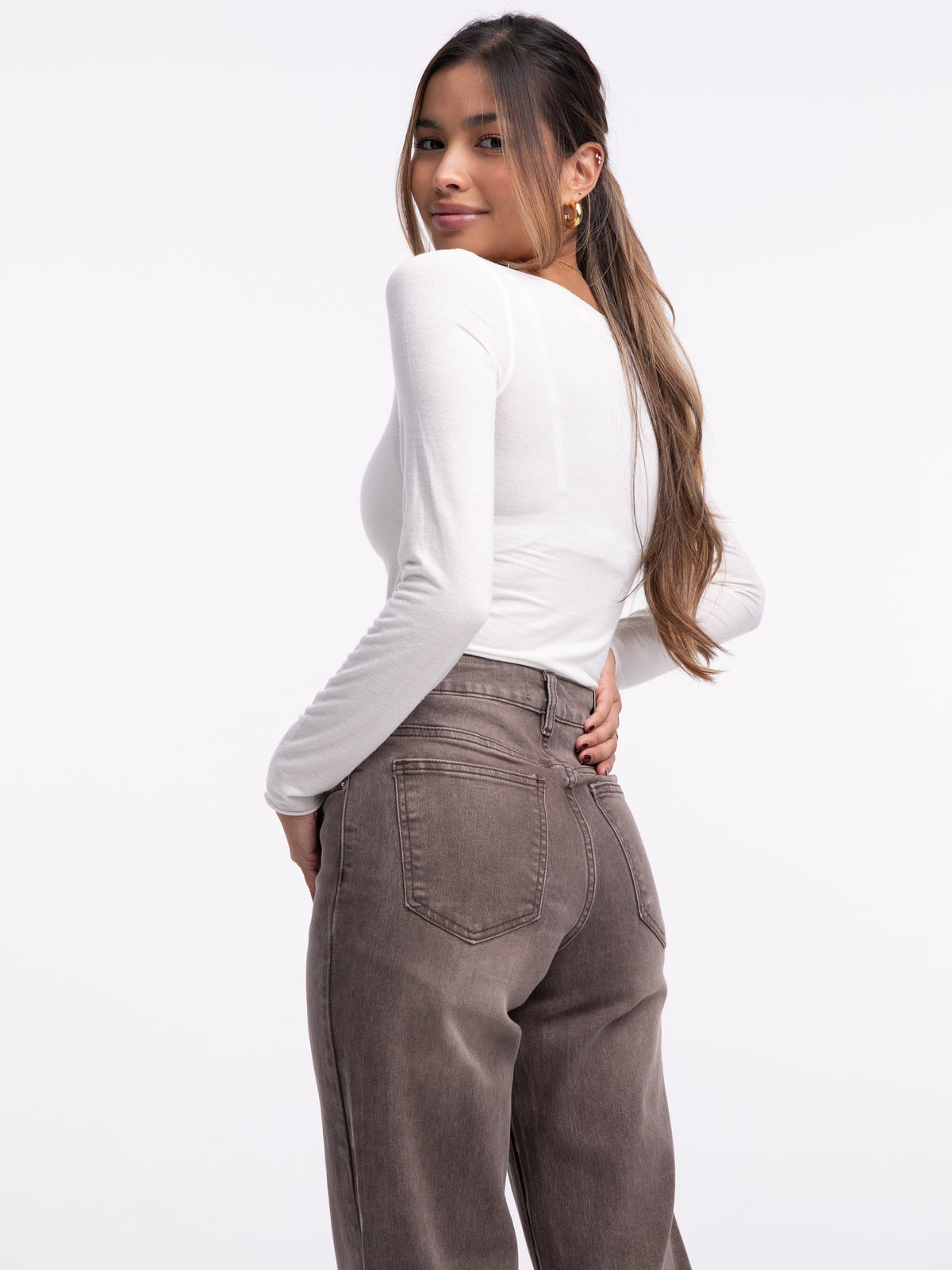 High-Waist Jeans "Jenn" in Braun