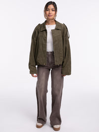 High-Waist Jeans "Jenn" in Braun