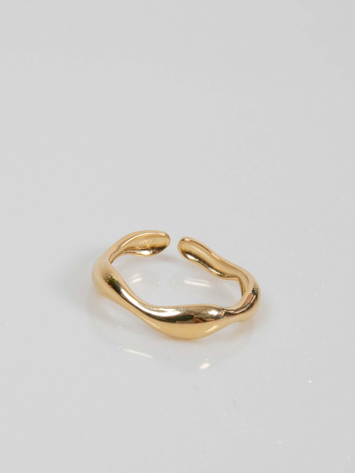 14k vergoldeter Ring "Waves"