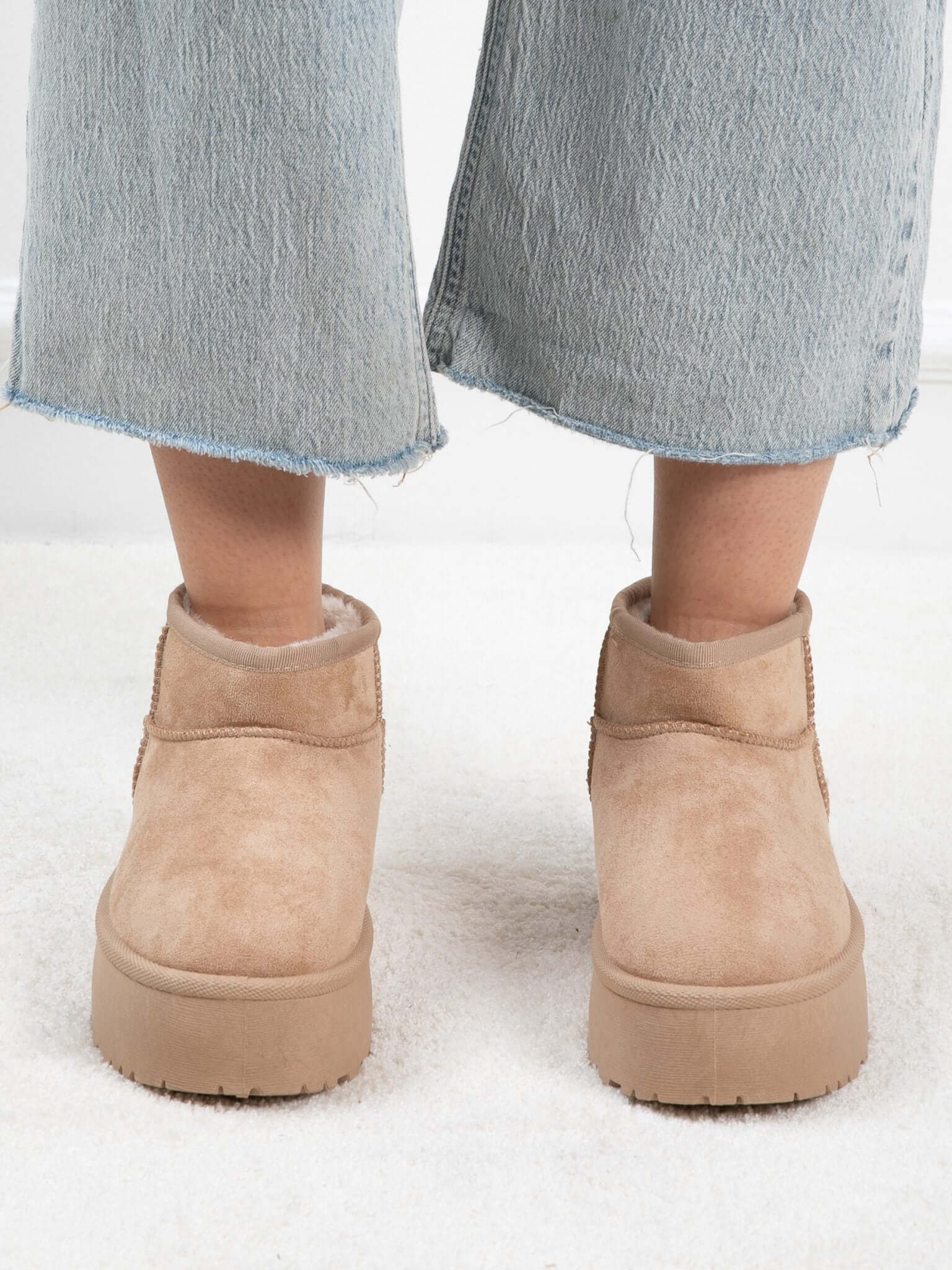 Plateau Boots mit Fell 