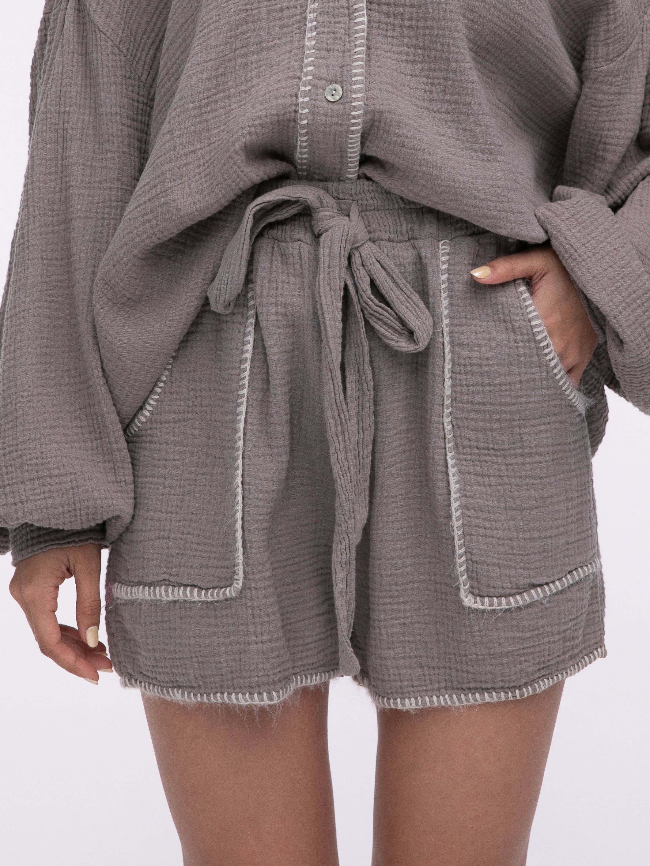 Musselin-Shorts „Stitches