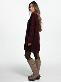 Strick-Pulloverkleid mit Zopfmuster "Lissan" in Burgundy