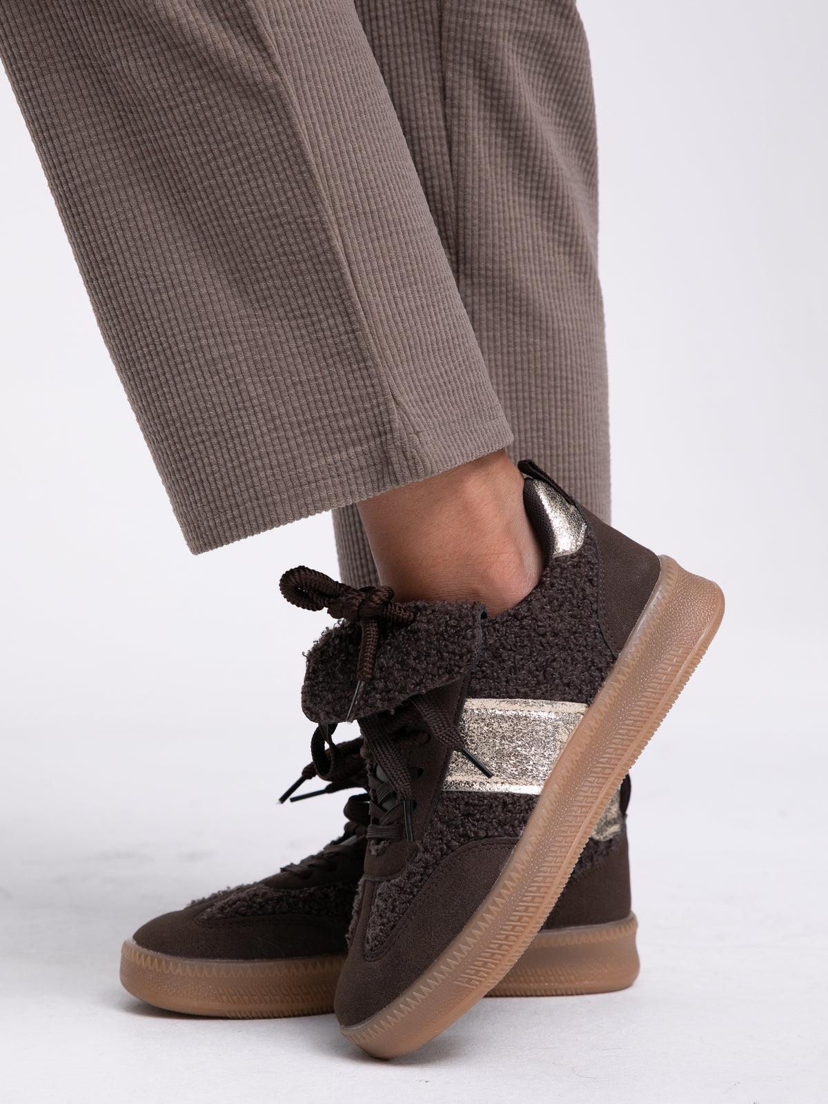 Sneaker "Fleece" in Braun