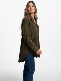 Bluse in Wildlederoptik "Valerie" in Khaki