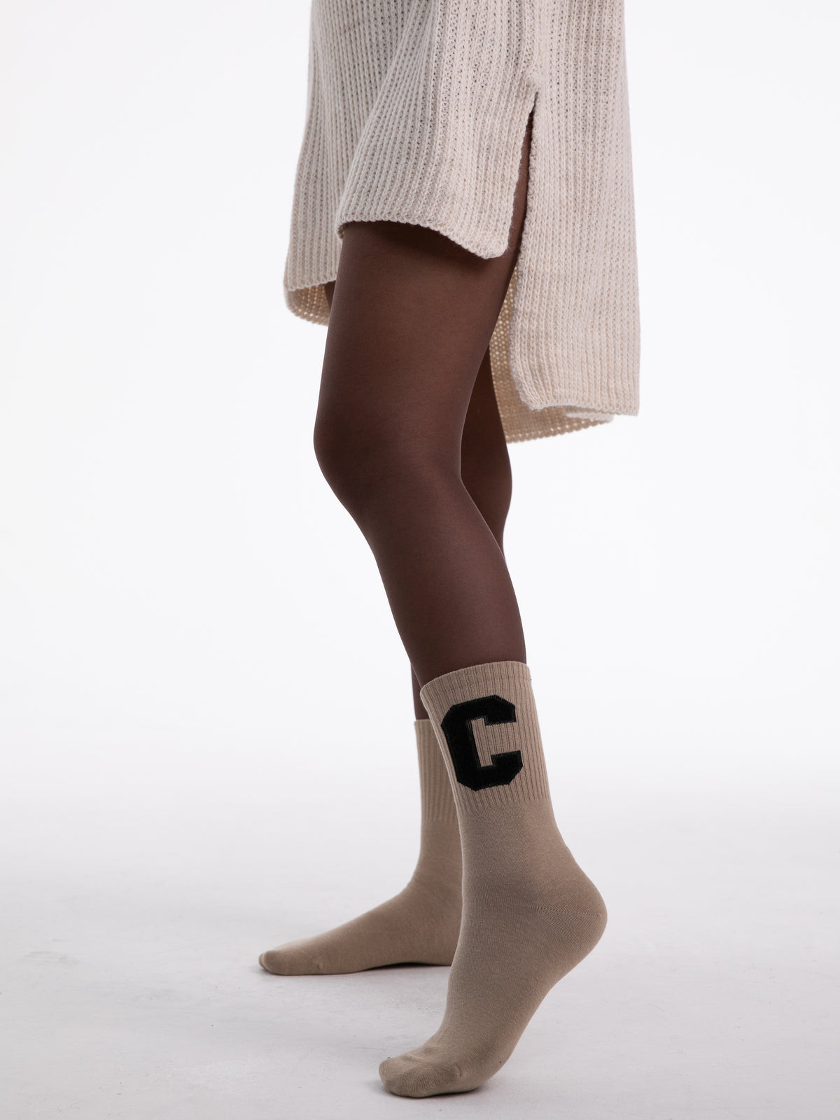 Socken "C" in Beige