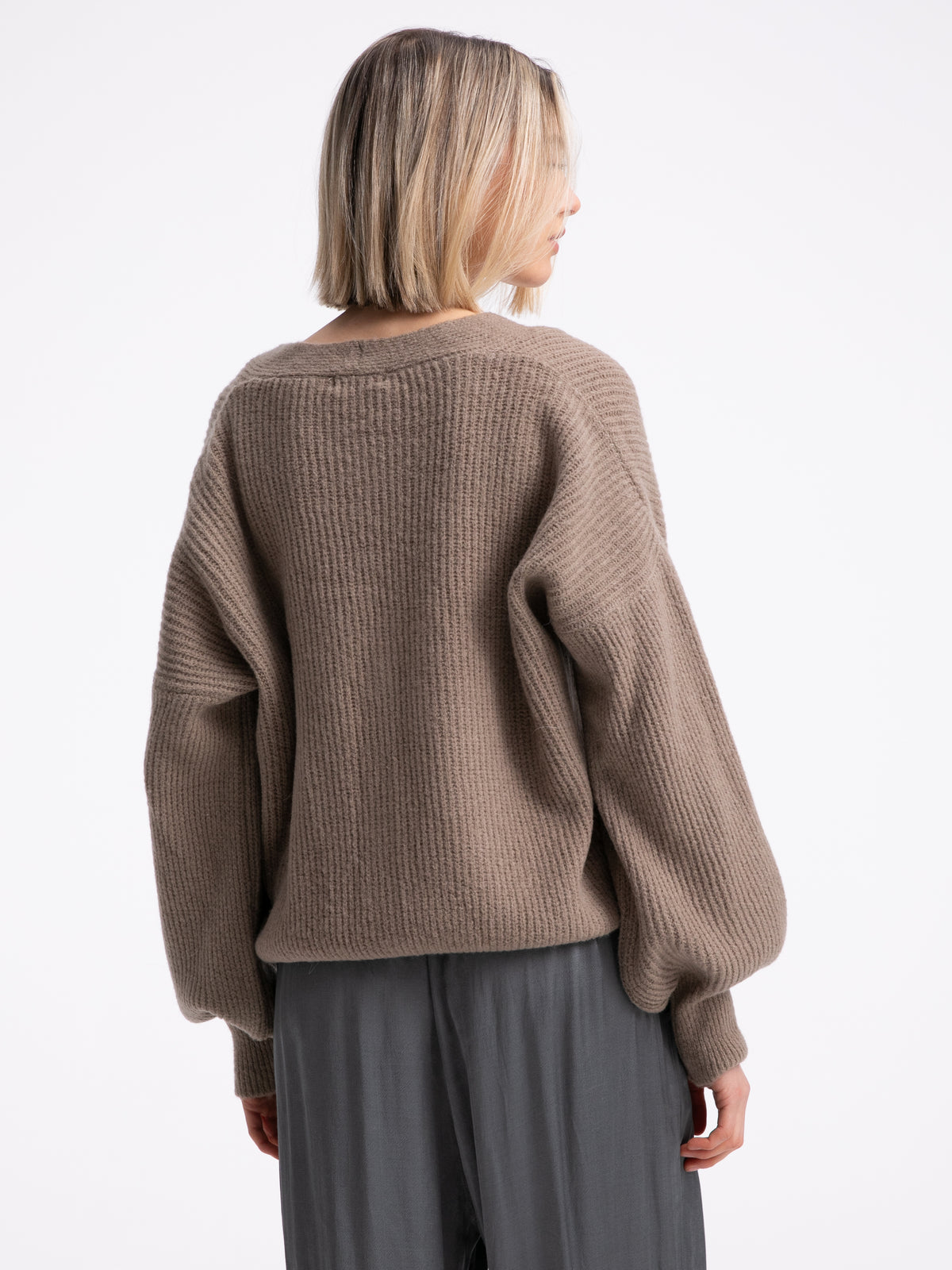 Cardigan "May" in Hazelnut