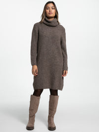 Rollkragen-Strickkleid "Mariam" in Hazelnut