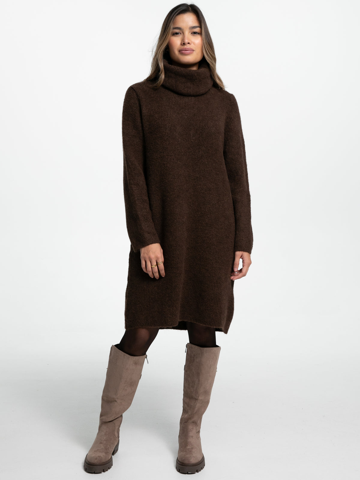 Rollkragen-Strickkleid "Mariam" in Braun