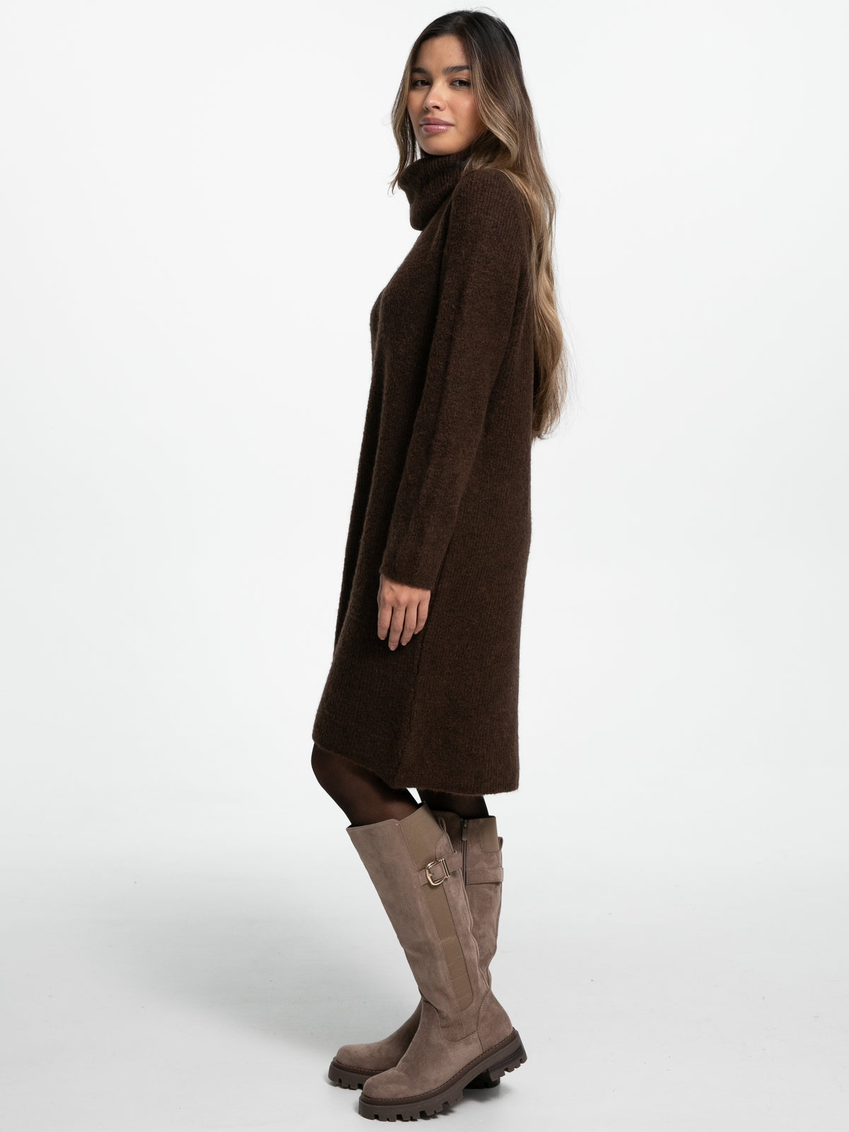 Rollkragen-Strickkleid "Mariam" in Braun