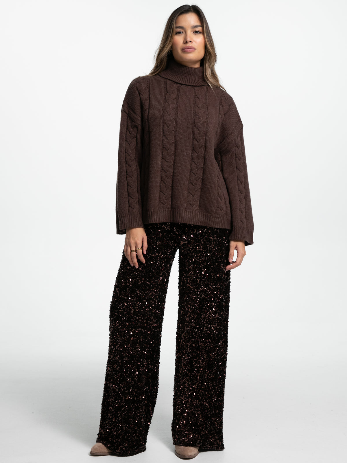 Rollkragen-Strickpullover mit Zopfmuster "Sofie" in Braun