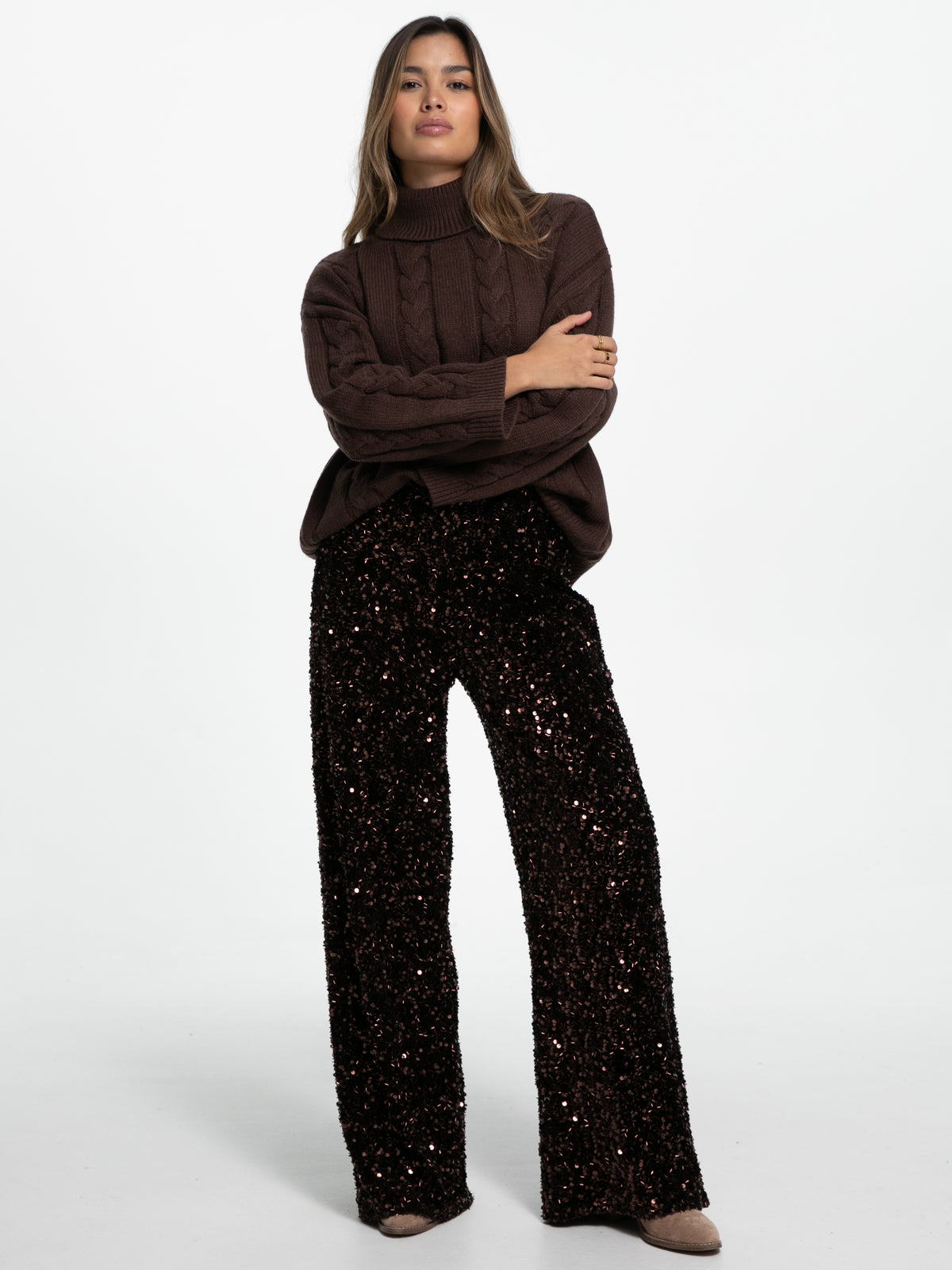 Rollkragen-Strickpullover mit Zopfmuster "Sofie" in Braun