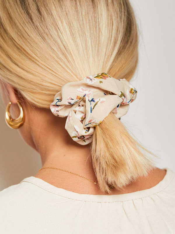 Scrunchy mit floralem Print