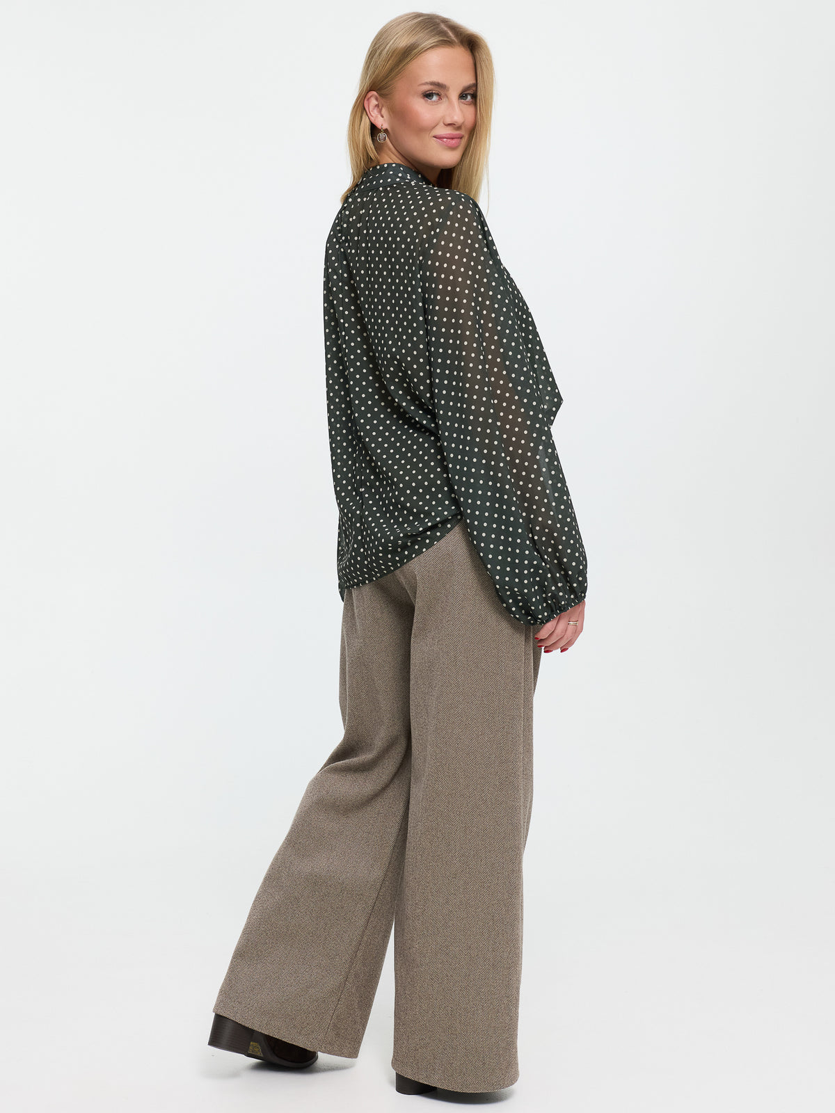 Stoffhose "Colette" in Hazelnut