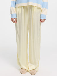 Satinhose „Sydney“ in Pastel Yellow
