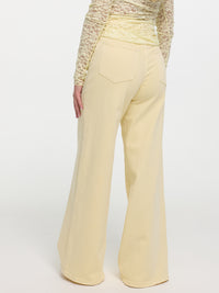 Wide Leg Jeans "Seraphina" in Butter Yellow