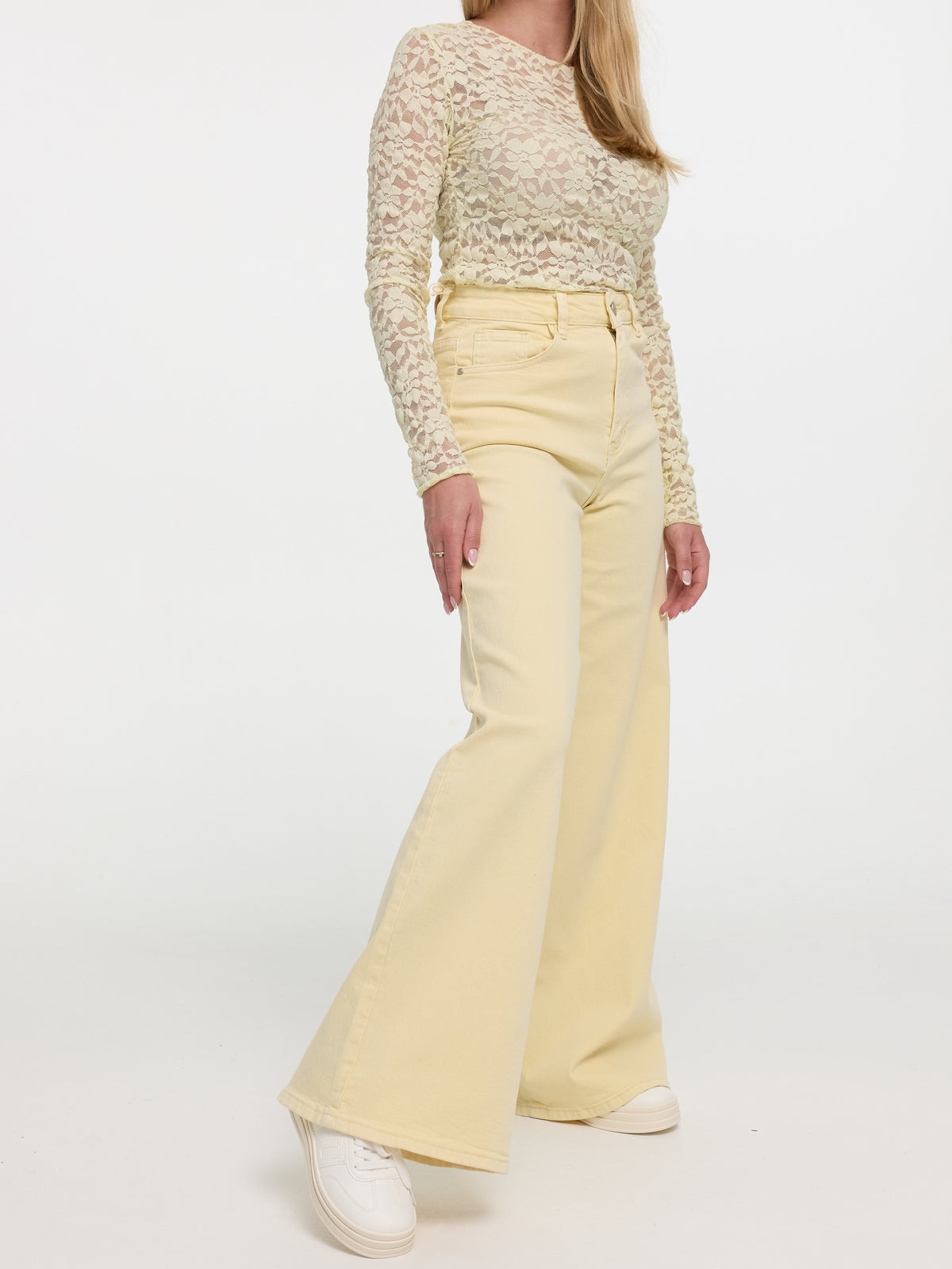 Wide Leg Jeans "Seraphina" in Butter Yellow
