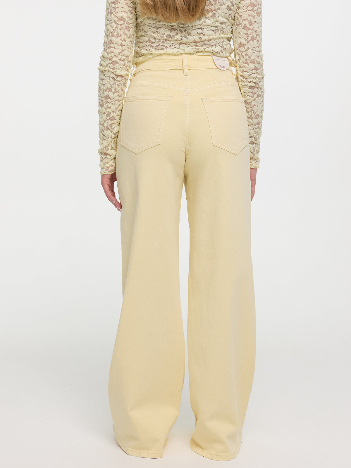 Wide Leg Jeans "Seraphina" in Butter Yellow