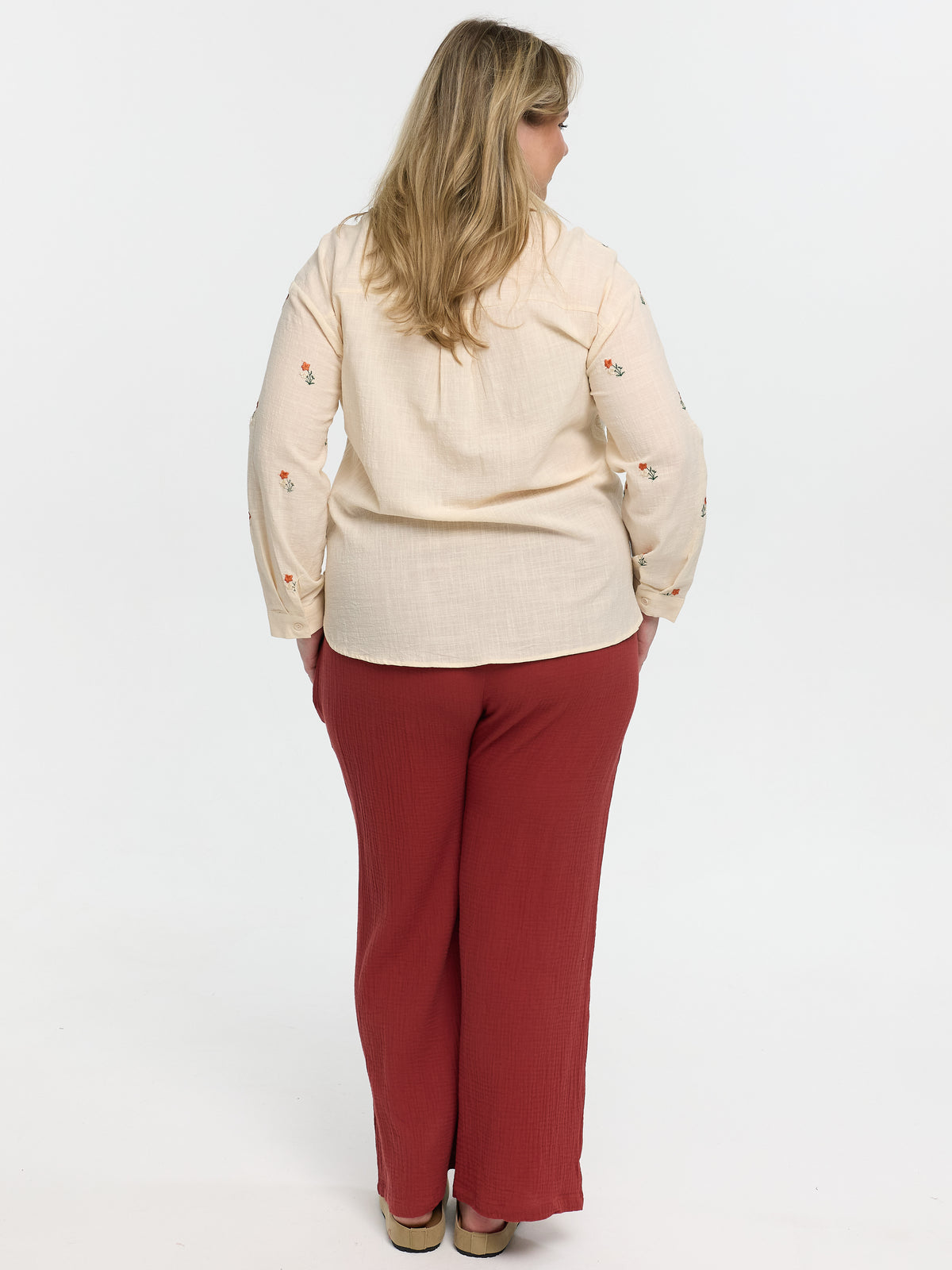 Curvy Hemd "Flowers" in Beige