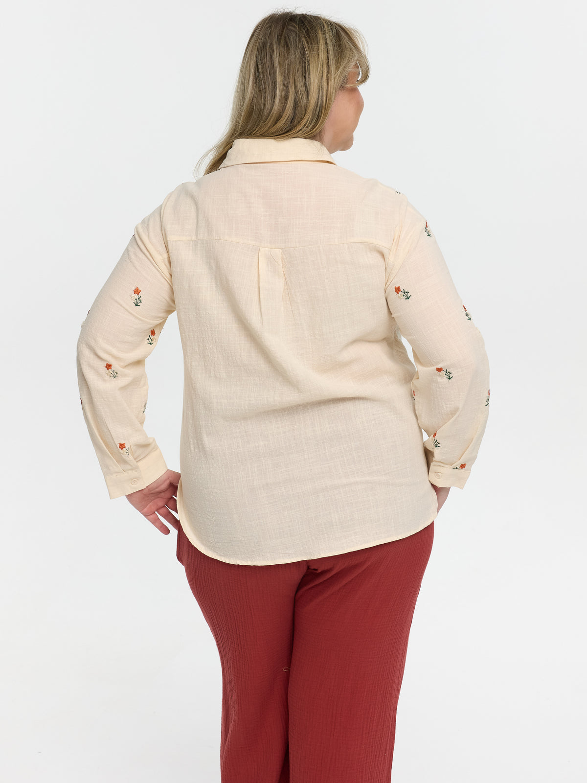 Curvy Hemd "Flowers" in Beige