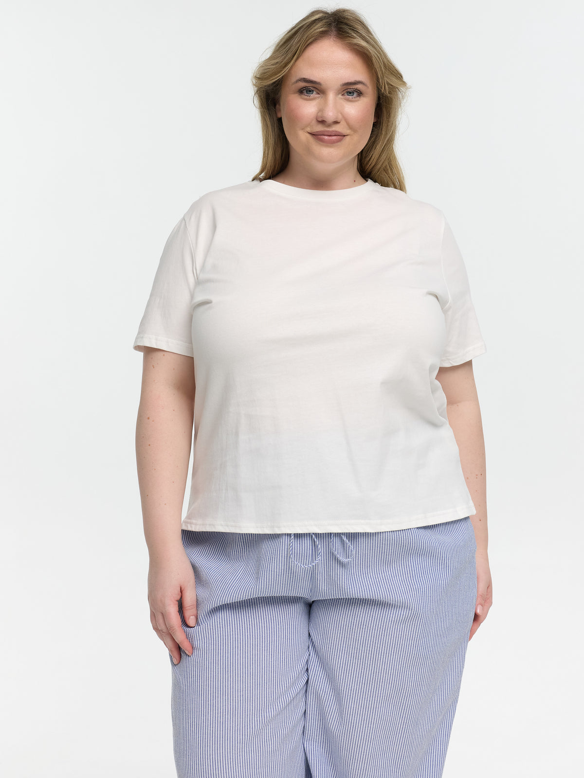 Curvy Premium T-Shirt "Whitey" in Weiss