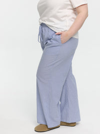 Curvy Stoffhose „Freda“ in Blau/weiß gestreift