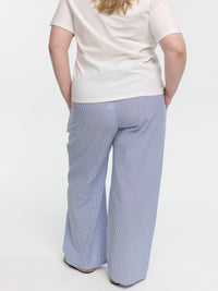 Curvy Stoffhose „Freda“ in Blau/weiß gestreift