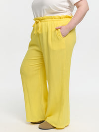 Curvy Musselin-Hose „Wicky“ in Gelb
