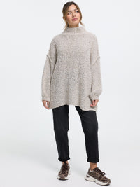 Bouclé-Pullover "Elli" in Hellgrau