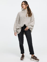 Bouclé-Pullover "Elli" in Hellgrau