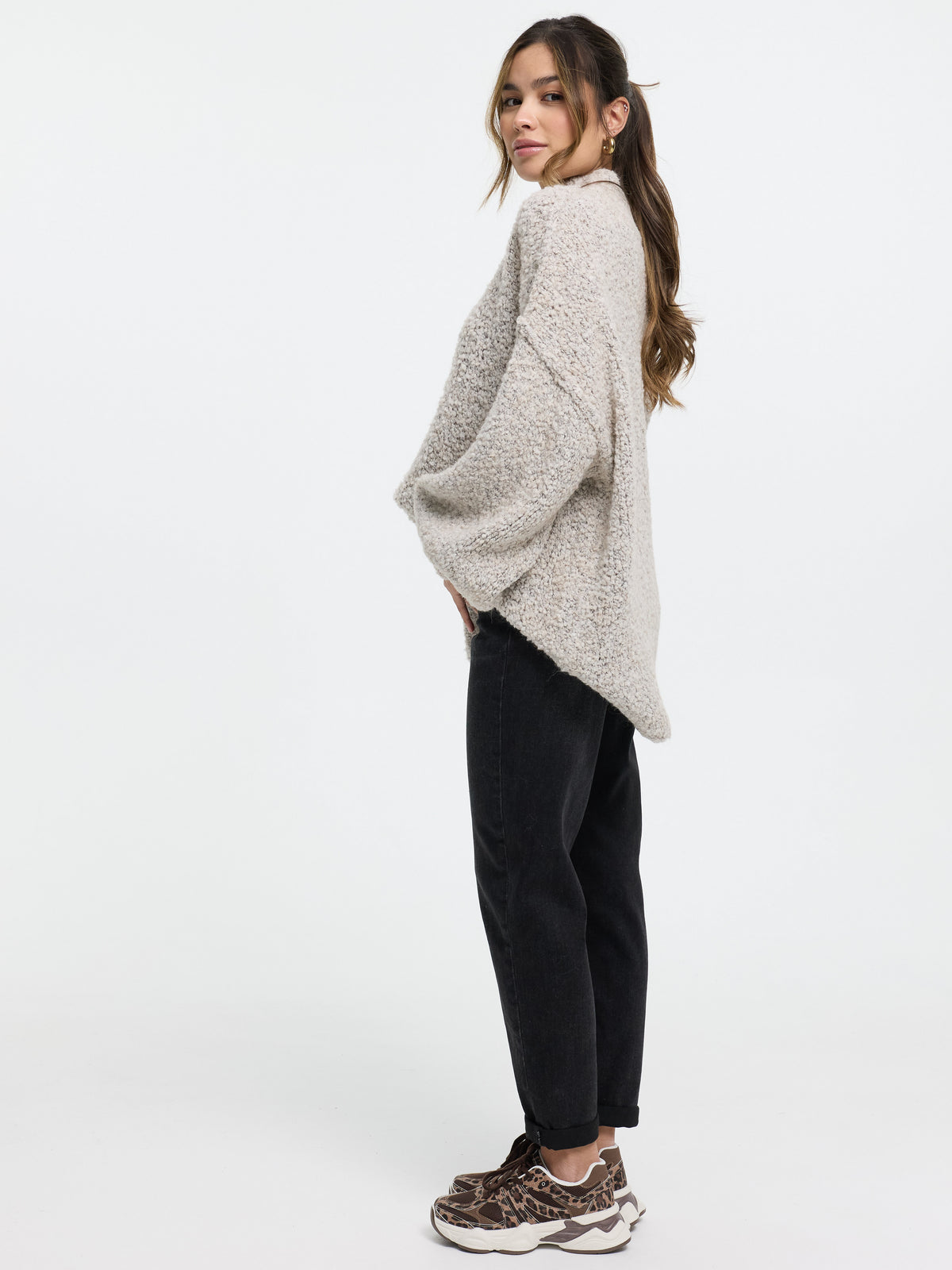 Bouclé-Pullover "Elli" in Hellgrau