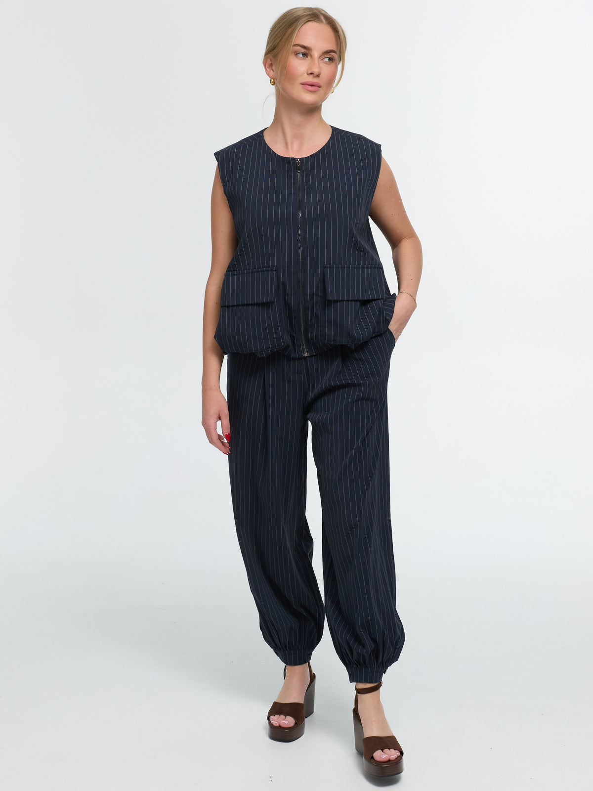 Nadelstreifen Stoffhose „Lia“ in Blau