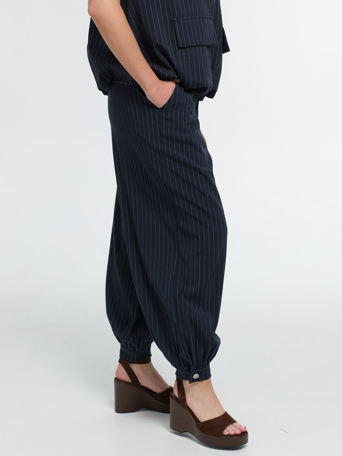 Nadelstreifen Stoffhose „Lia“ in Blau