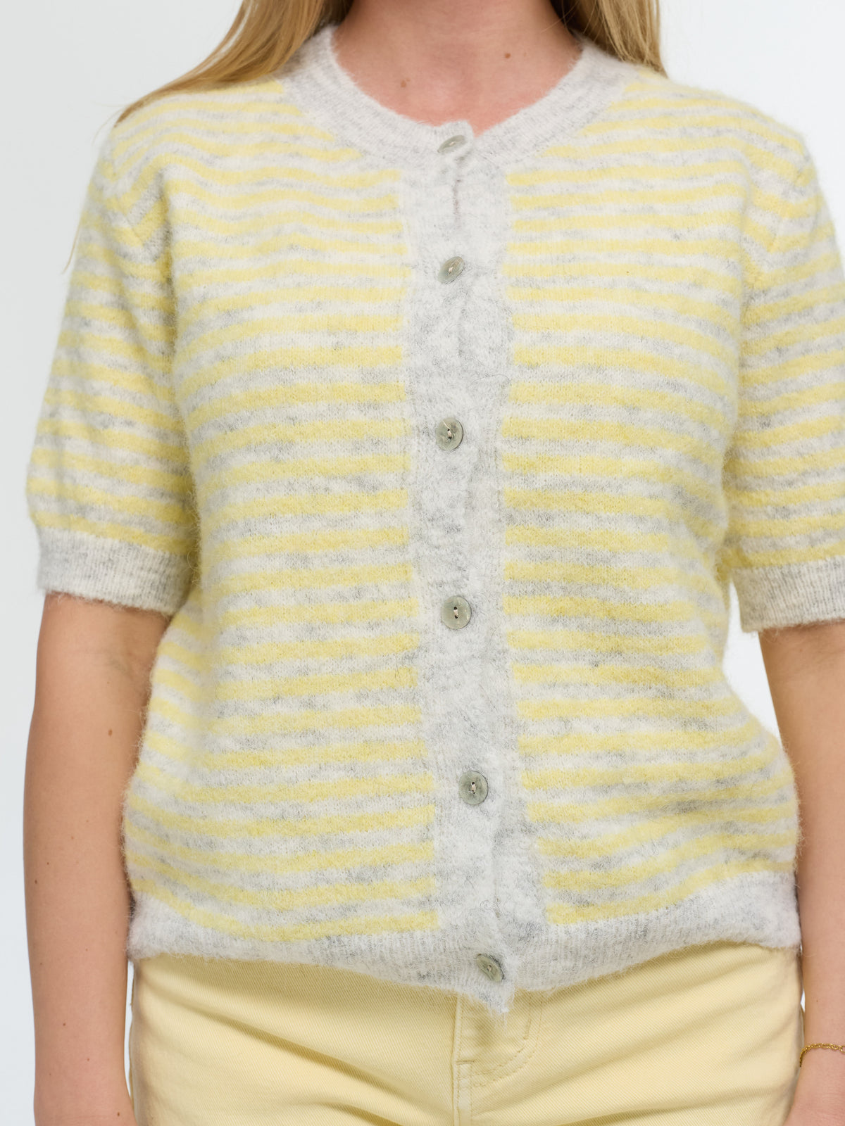 Kurzarm-Cardigan "Amy" in Yellow
