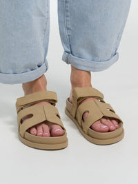 Sandalen "Marietta" in Beige