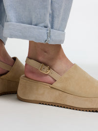 Plateau Sandale "Soliea" in Beige